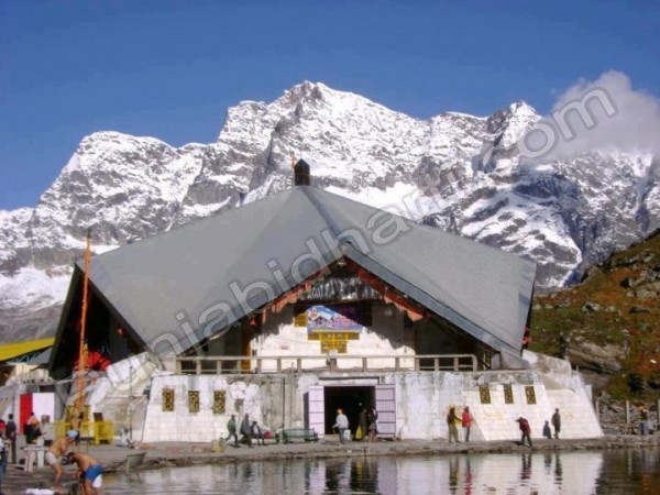 ♦♦ Gurudwara Shri Hemkund Sahib ♦♦.jpg (94 KB)